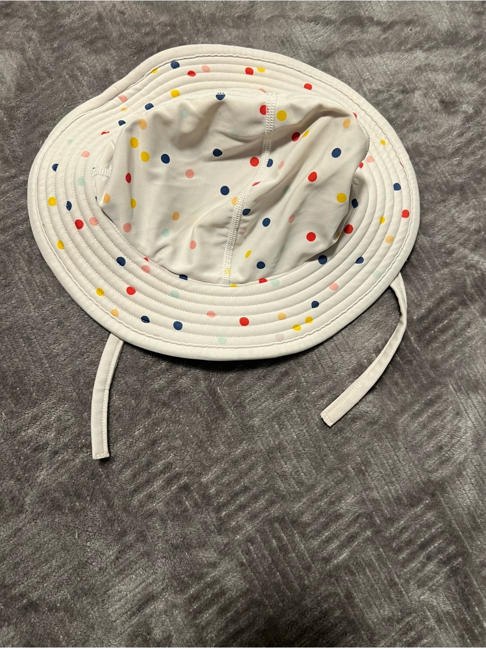 Hanna Andersson White Sun Hat with Red, Yellow, Navy & Pink Polka Dots